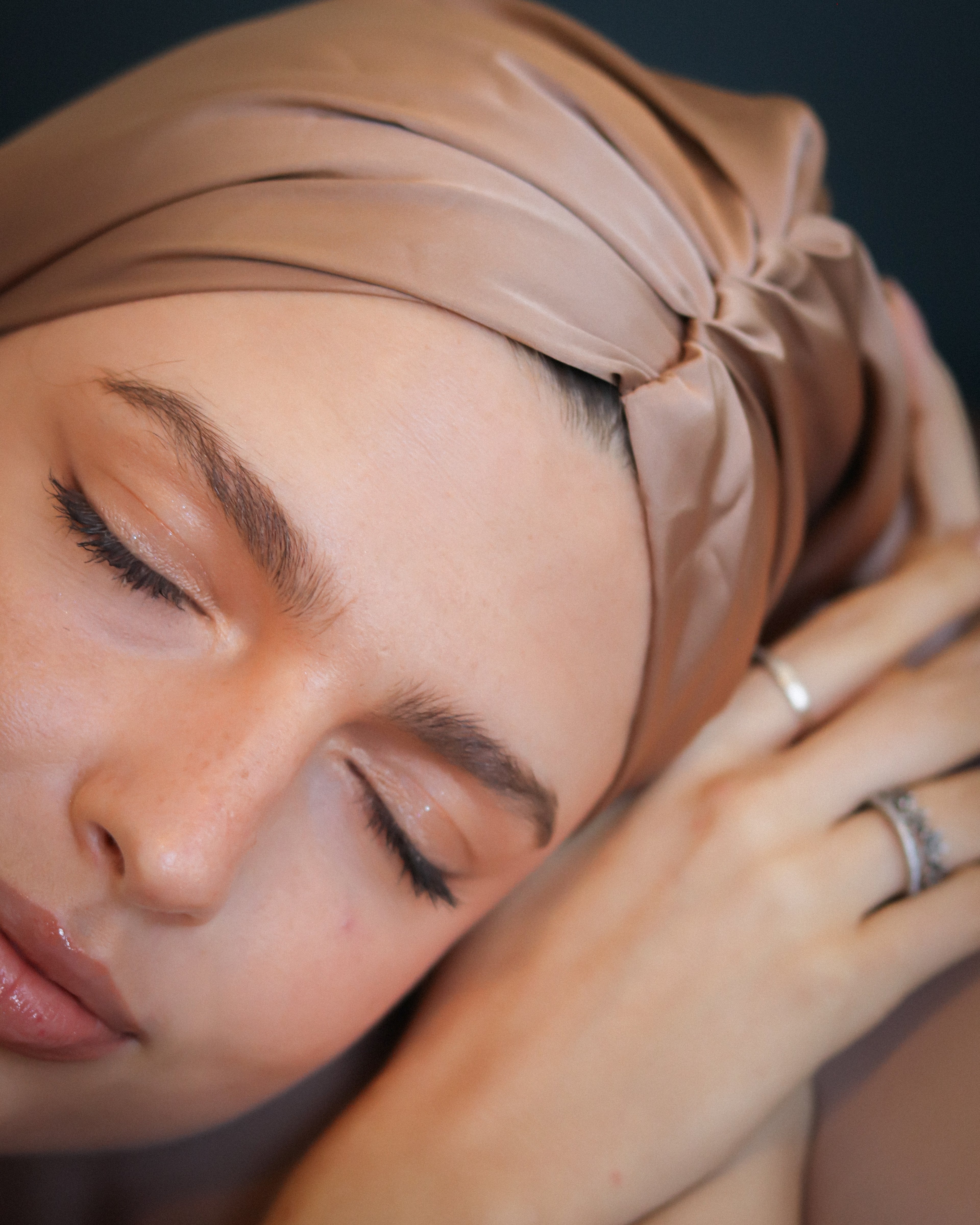 The Satin Bonnet - Mocha